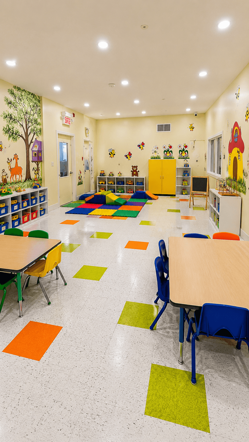 Sunlit classroom at Ile Coco daycare in Lachine, Montréal